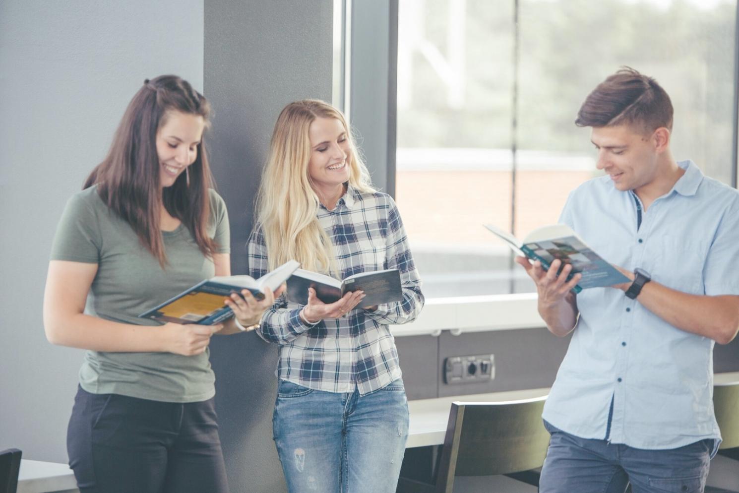 Consultation financière personnalisée avec graphiques d'évolution budgétaire